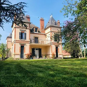 Château Ségot Couette-café Neuilly-le-Réal